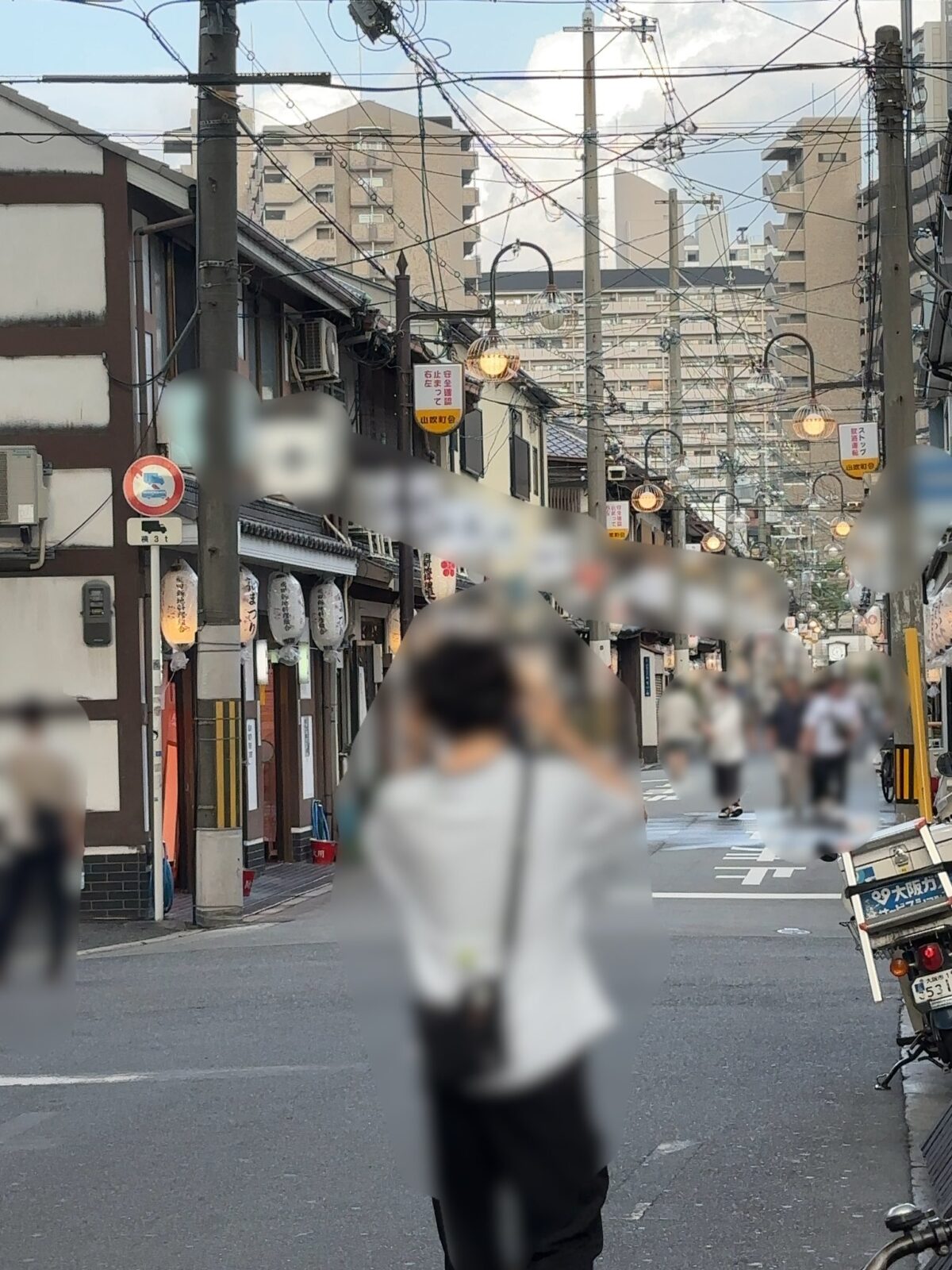 2024年7月19日金曜日18時頃の飛田新地メイン通りの風景