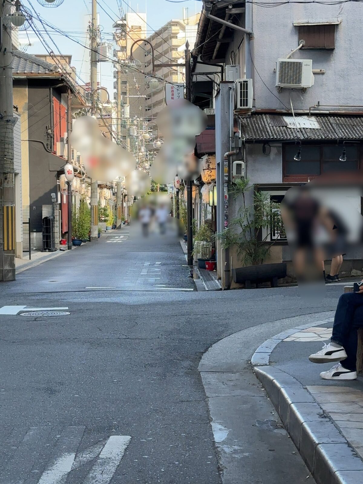 2024年9月24日火曜日17時頃の飛田新地、青春通りの風景