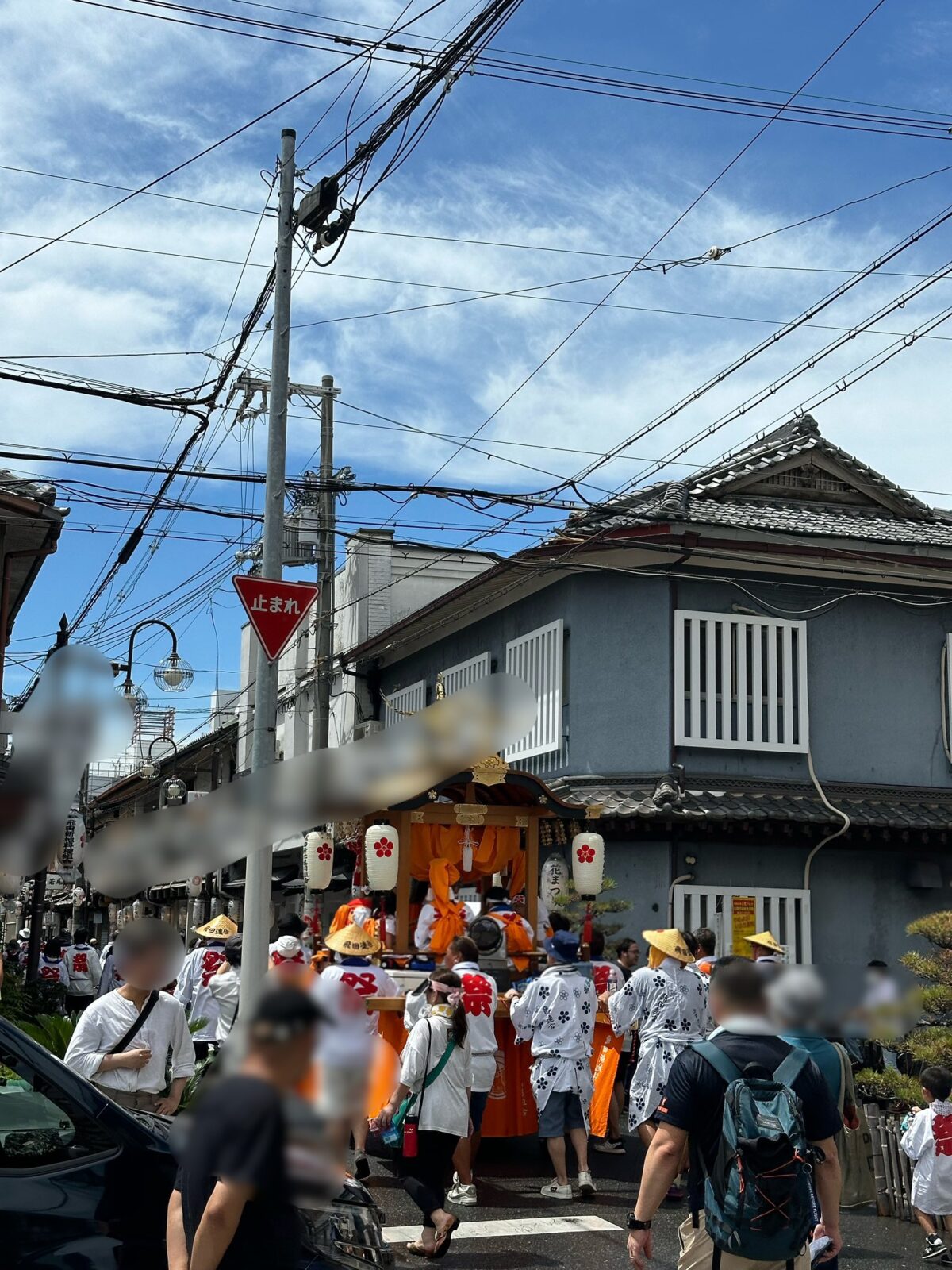 2024年4月25日木曜日、飛田新地夏祭りの風景